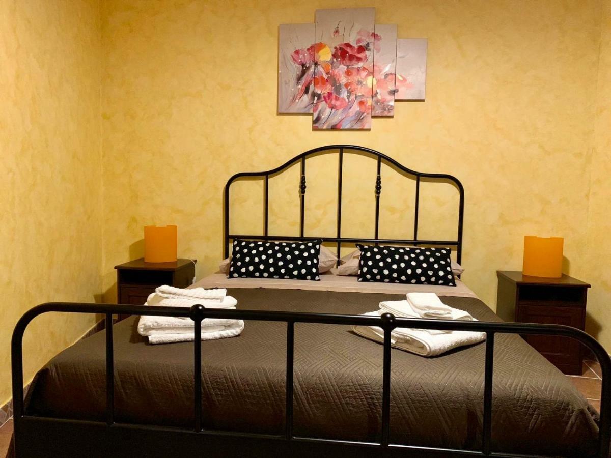 カステルモーラ “Il Vicolo” Casa Vacanzeヴィラ エクステリア 写真