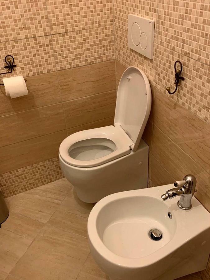 カステルモーラ “Il Vicolo” Casa Vacanzeヴィラ エクステリア 写真